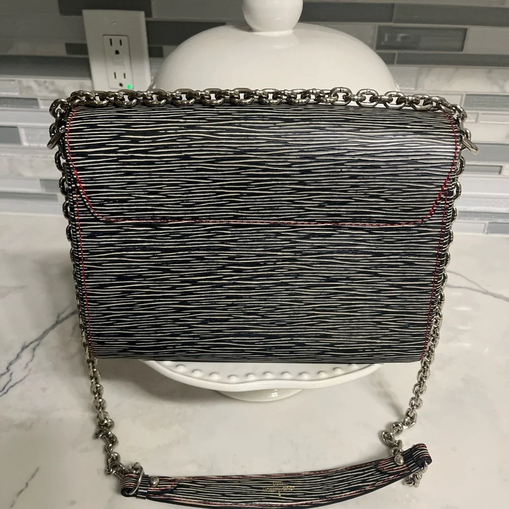 Louis Vuitton Navy & White Epi MM Twist Chain Shoulder/Crossbody Bag - Picture 3 of 10